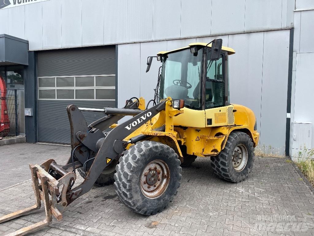 Volvo L 30 B Incarcator pe pneuri