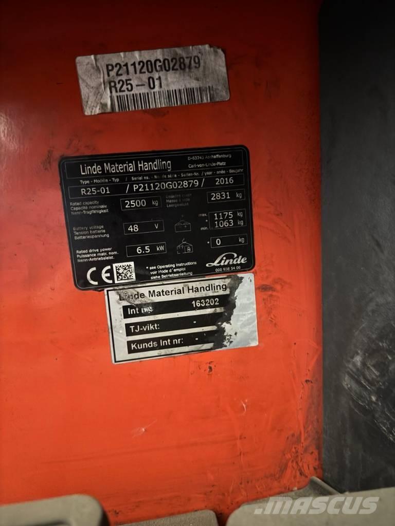Linde R 25 Stivuitor cu catarg retractabil