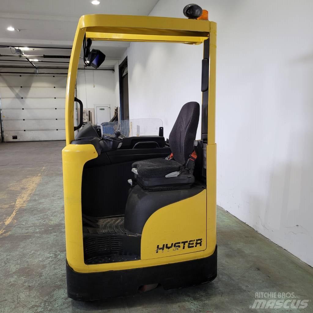 Hyster R 1.6 Stivuitor cu catarg retractabil