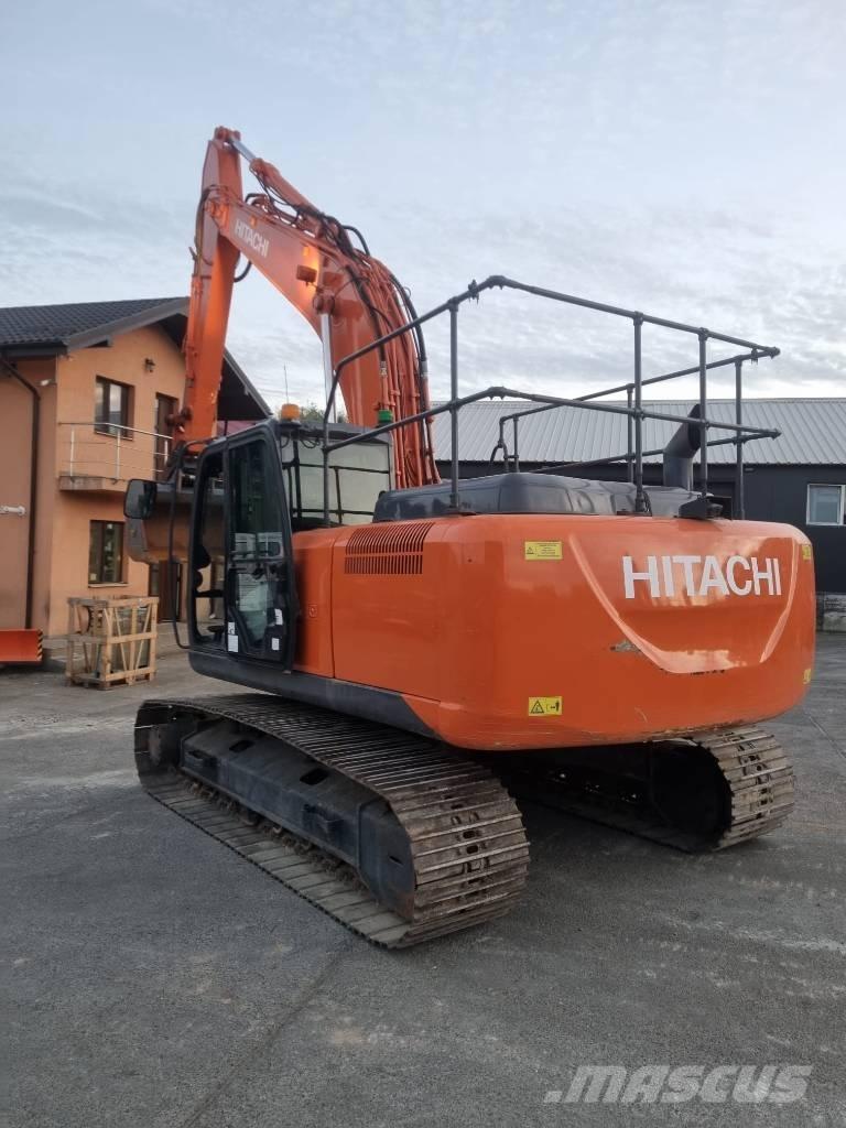 Hitachi 210 Excavatoare pe șenile
