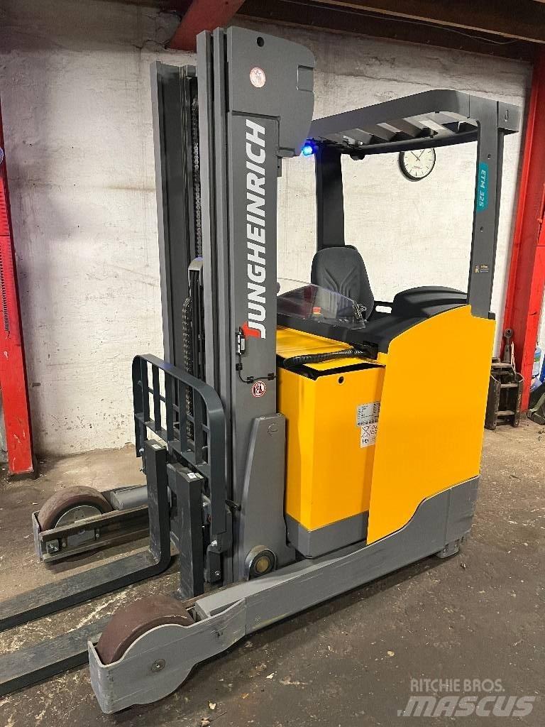 Jungheinrich ETM 325 Stivuitor cu catarg retractabil