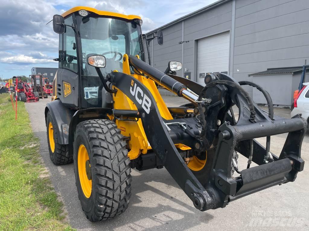 JCB 409 Incarcator pe pneuri