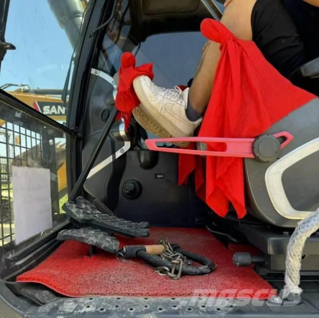 Hyundai R220LC-9S Excavatoare pe șenile
