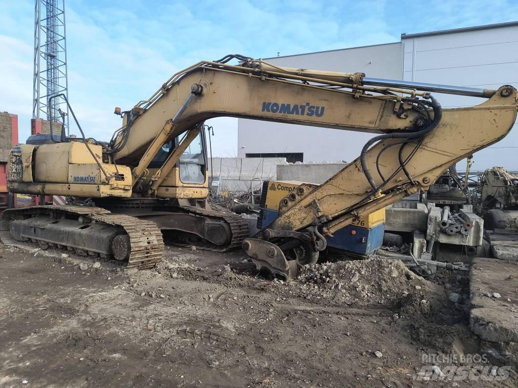 Komatsu 210 LC Excavatoare pe șenile
