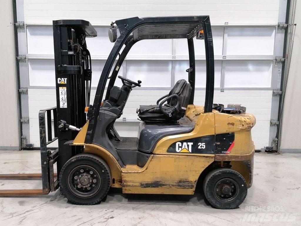 CAT GP25N Stivuitor GPL