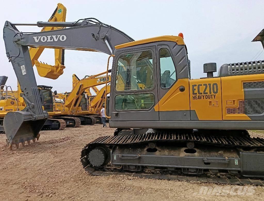 Volvo EC 210 Excavatoare pe șenile
