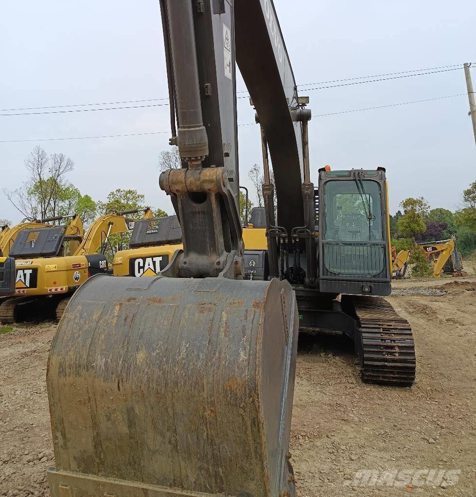 Volvo EC 210 Excavatoare pe șenile

