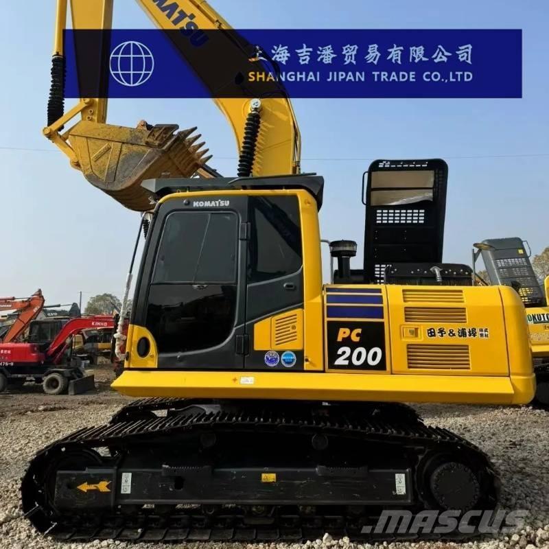 Komatsu PC 200-8 Excavatoare pe șenile
