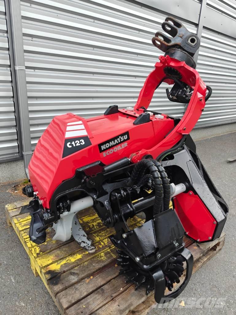 Komatsu C 123 Capete pentru culegatoare