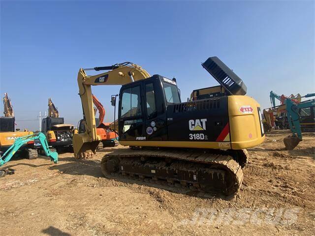 CAT 318D2 Excavatoare pe șenile
