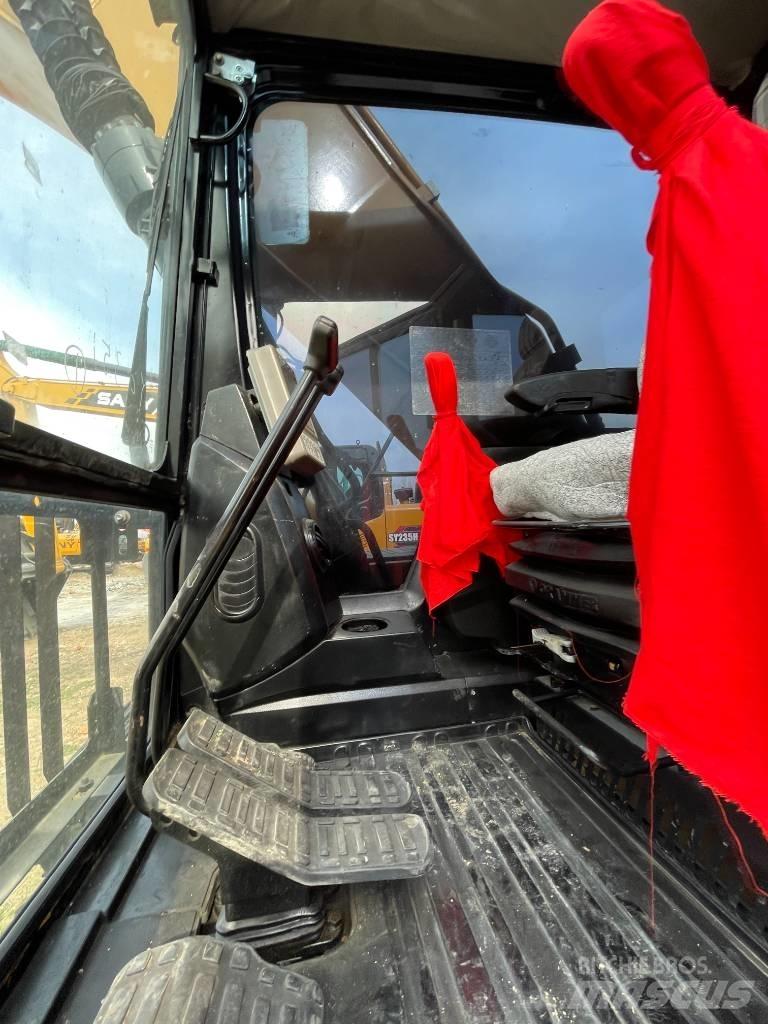 Sany 215 Excavatoare 7t - 12t