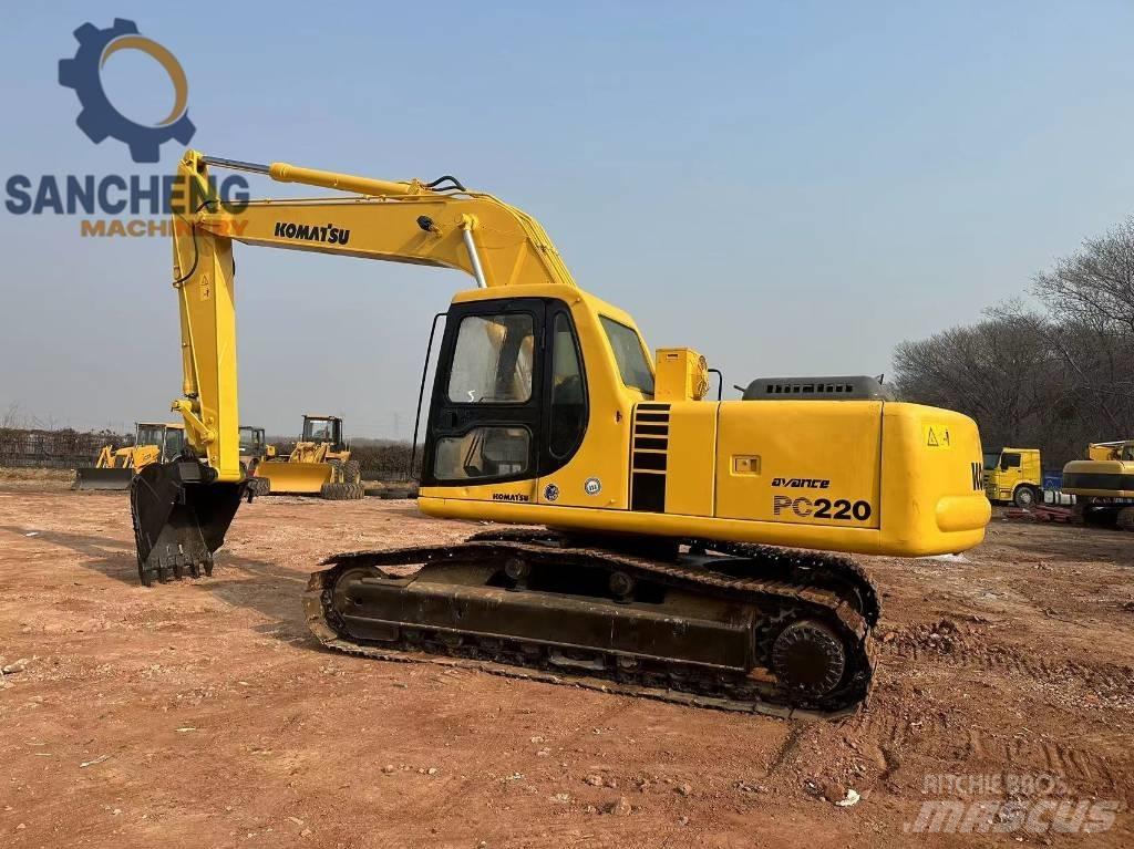 Komatsu PC 220 Excavatoare pe șenile
