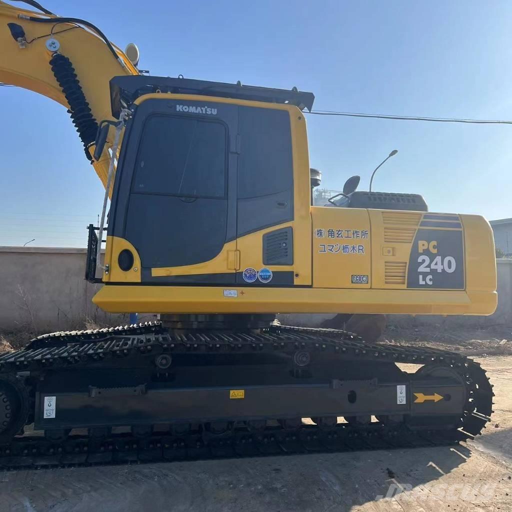 Komatsu PC 240-8N1 Excavatoare 7t - 12t