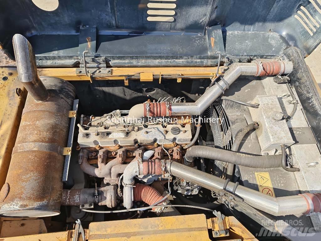 Hyundai 330 Excavatoare pe șenile
