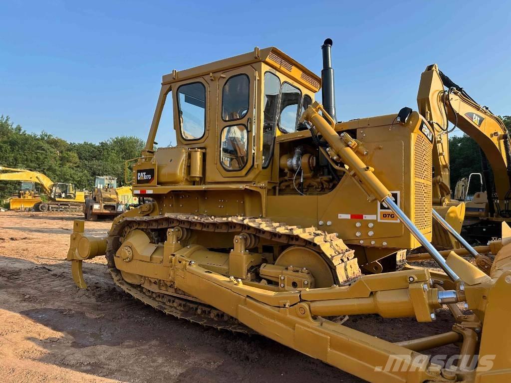 CAT D7G Buldozere pe senile
