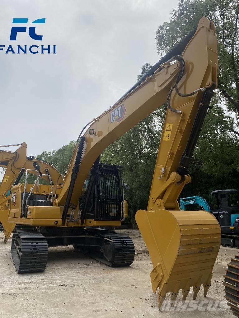 CAT 323 Excavatoare pe șenile
