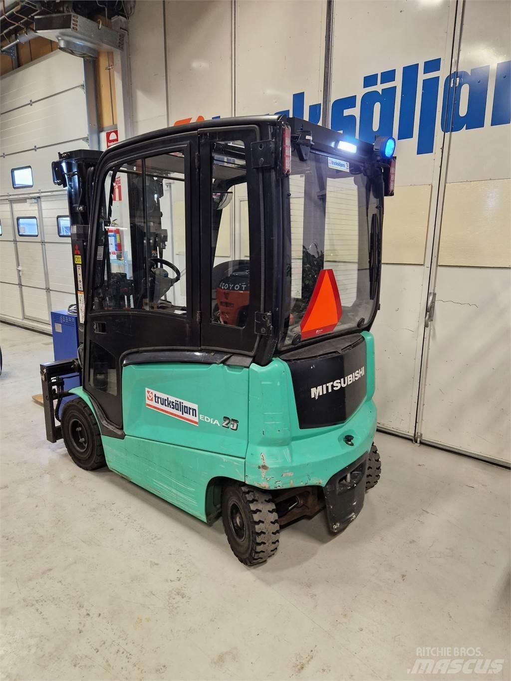 Mitsubishi FB25CN Stivuitor electric