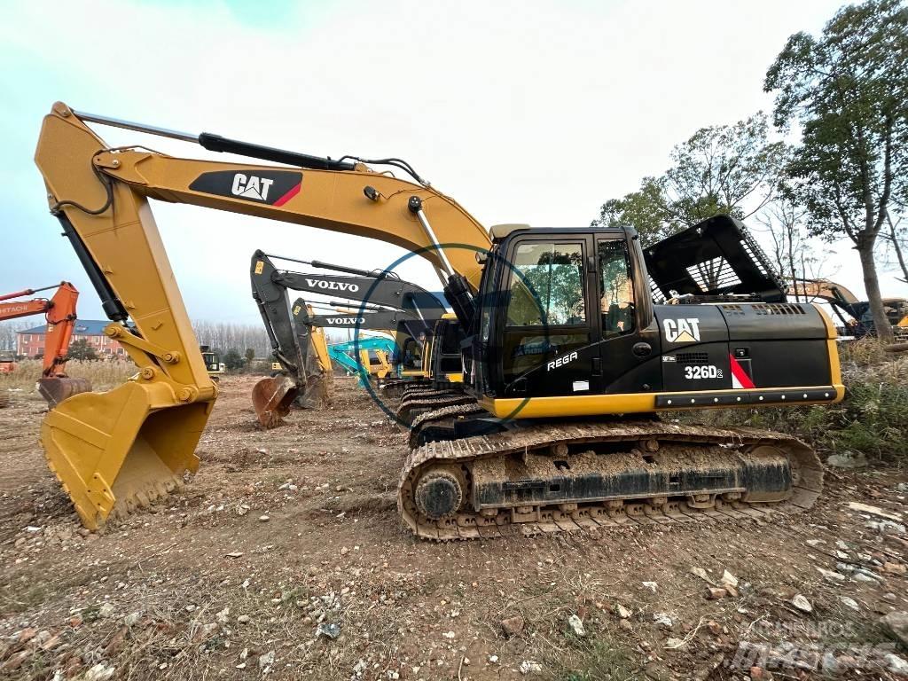 CAT 326D Excavatoare pe șenile
