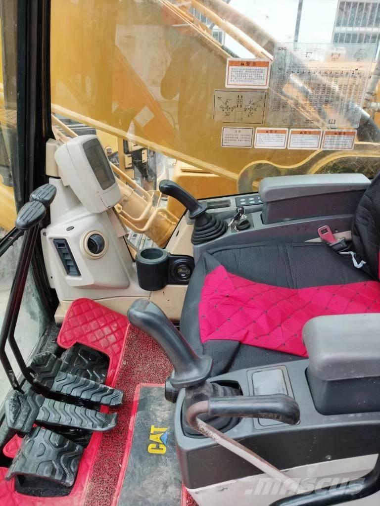 CAT 325 C Excavatoare pe șenile
