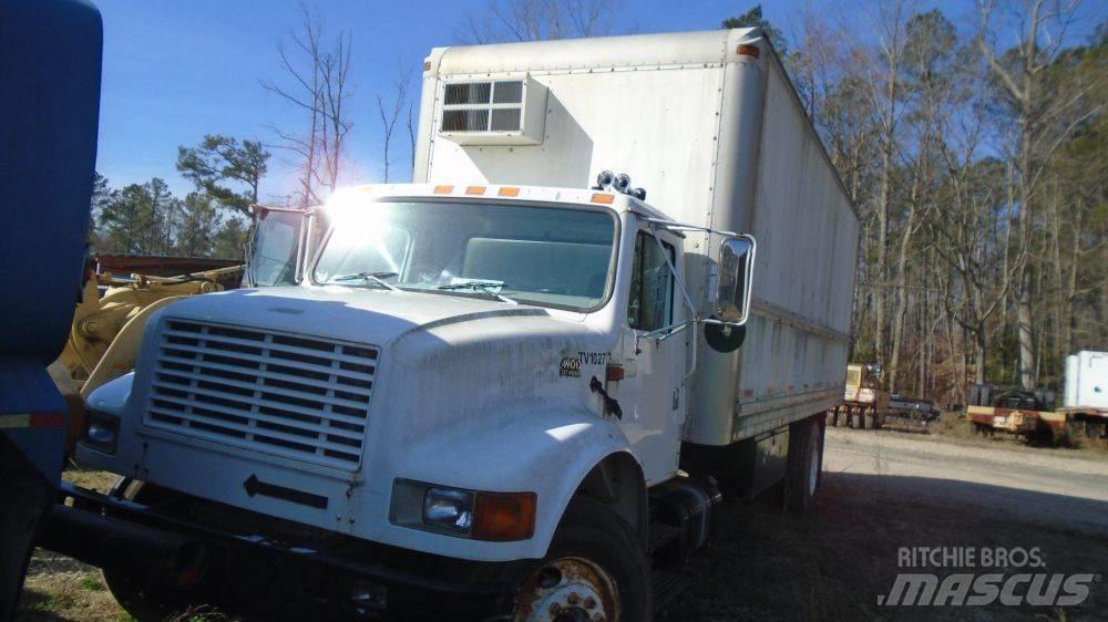 International 4900 Camion cadru container