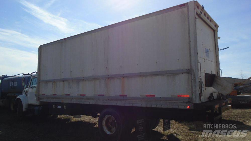 International 4900 Camion cadru container