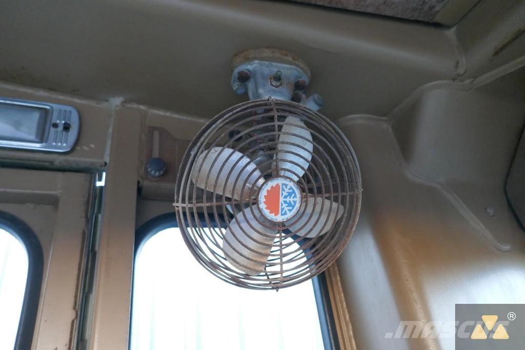 CAT 130G Ex-army Gredere