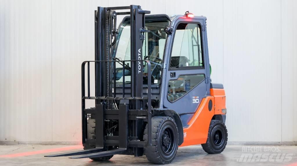 Toyota 02-8 FGF 30 Stivuitor GPL