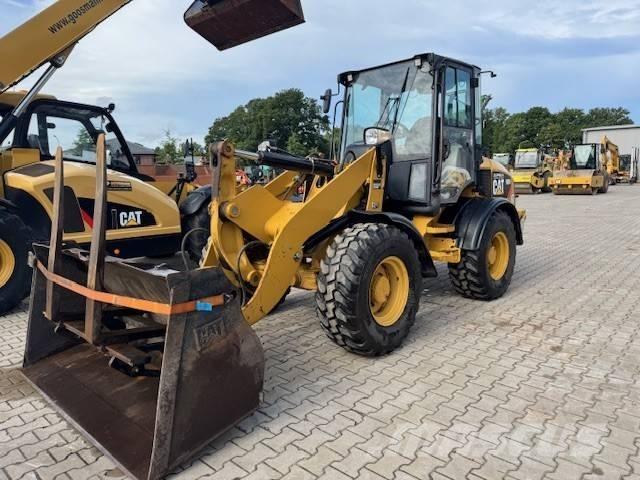 CAT 908 H Incarcator pe pneuri