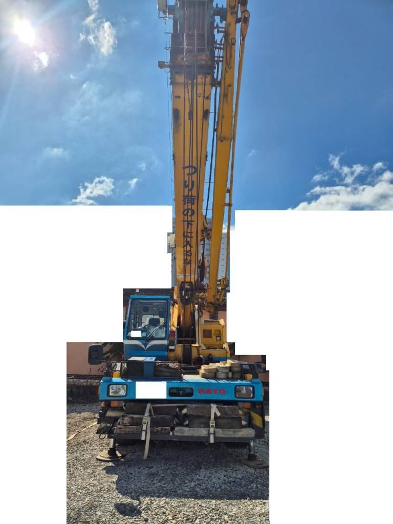 Kato KR 35 H Macara teren accidentat