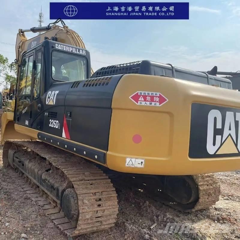 CAT 326 D Excavatoare pe șenile
