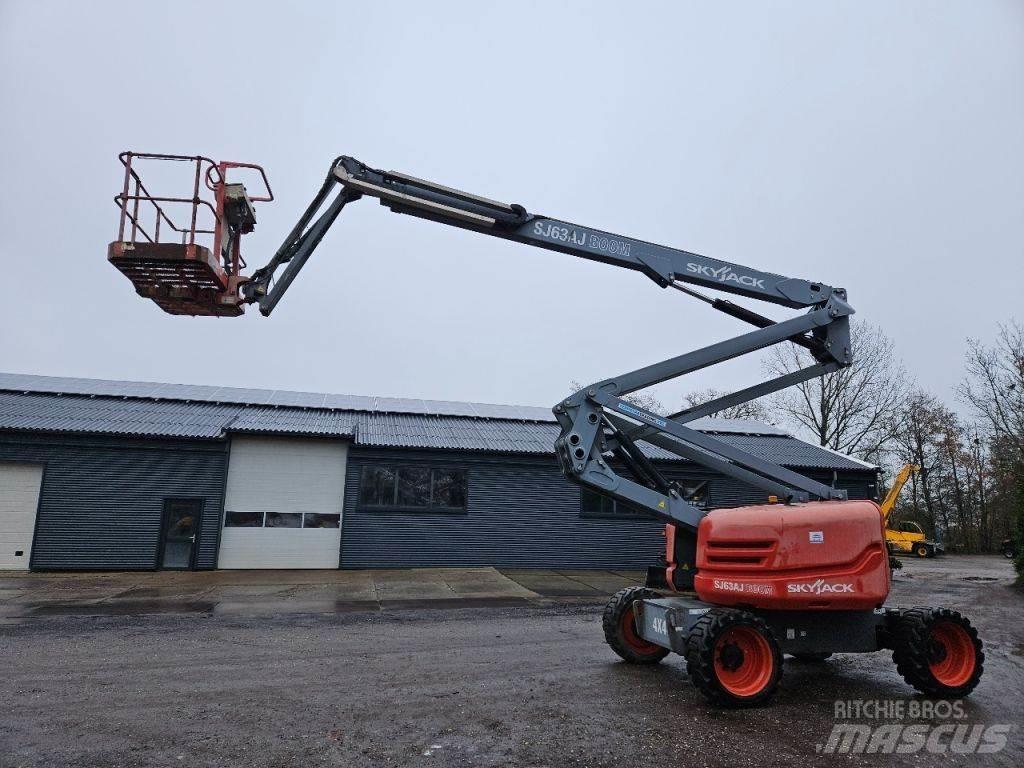 SkyJack SJ63AJ Nacele cu brat articulat