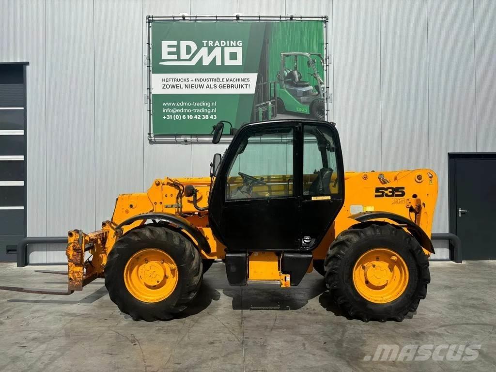 JCB Verreiker Stivuitoare telescopice