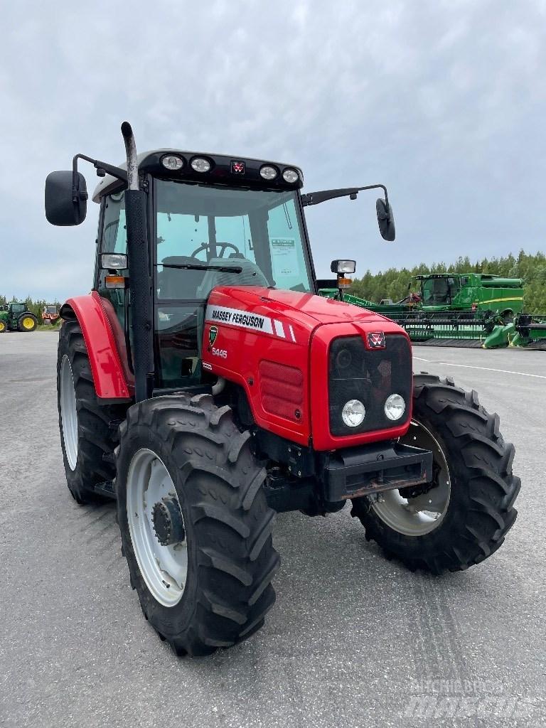 Massey Ferguson 5445 Tractoare
