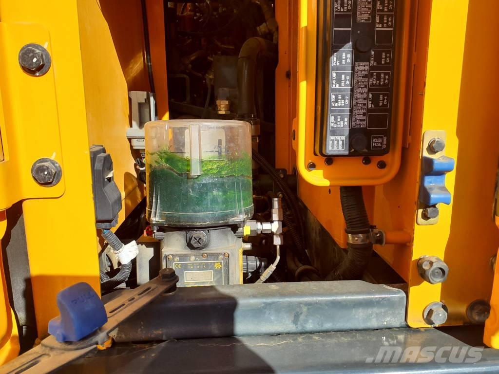 Hyundai HX260NL Excavatoare pe șenile
