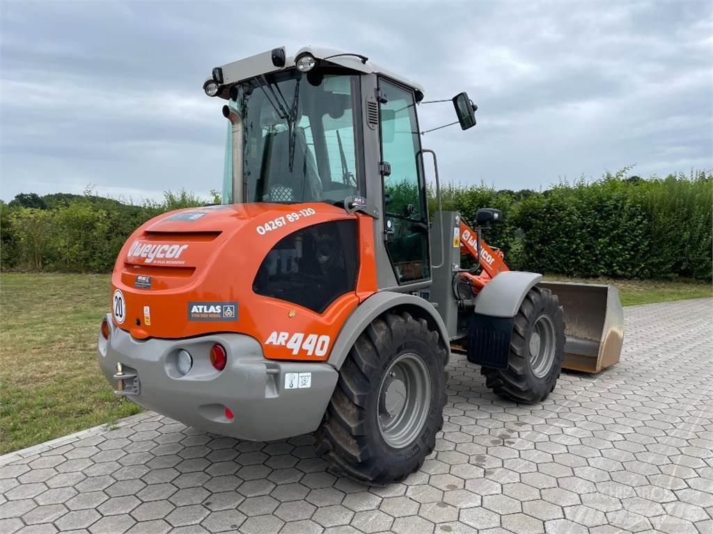 Atlas AR440SL Incarcator pe pneuri