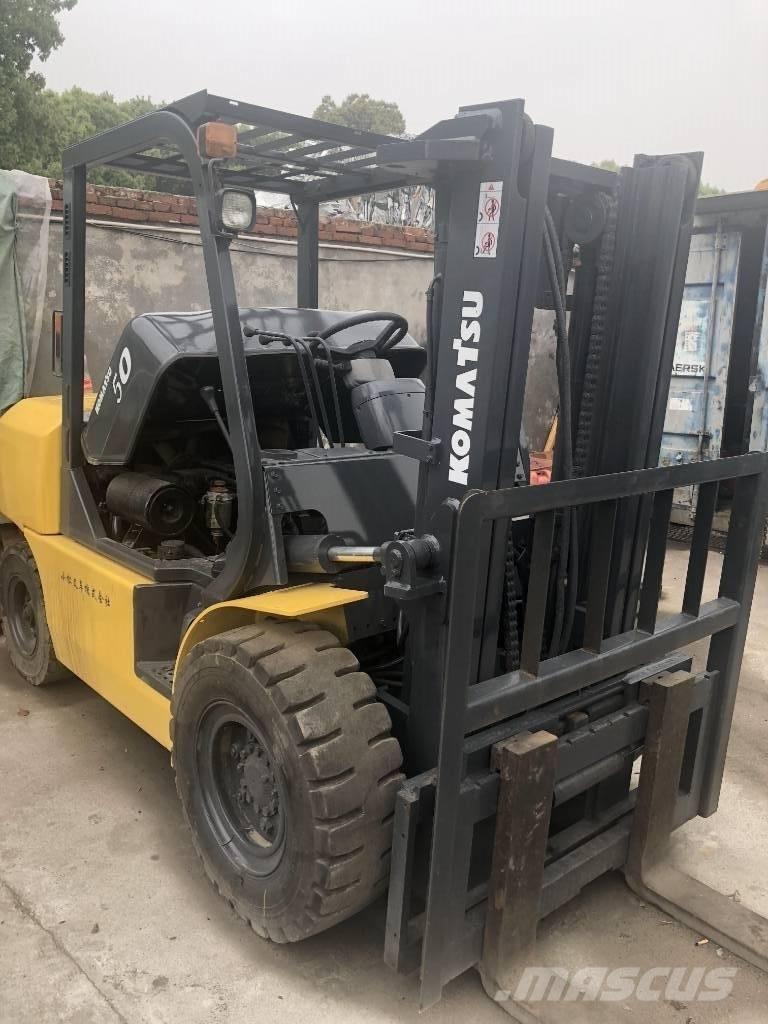 Komatsu 5 Ton Stivuitor diesel