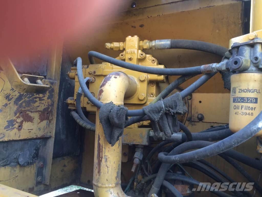 CAT 325 B Excavatoare pe șenile
