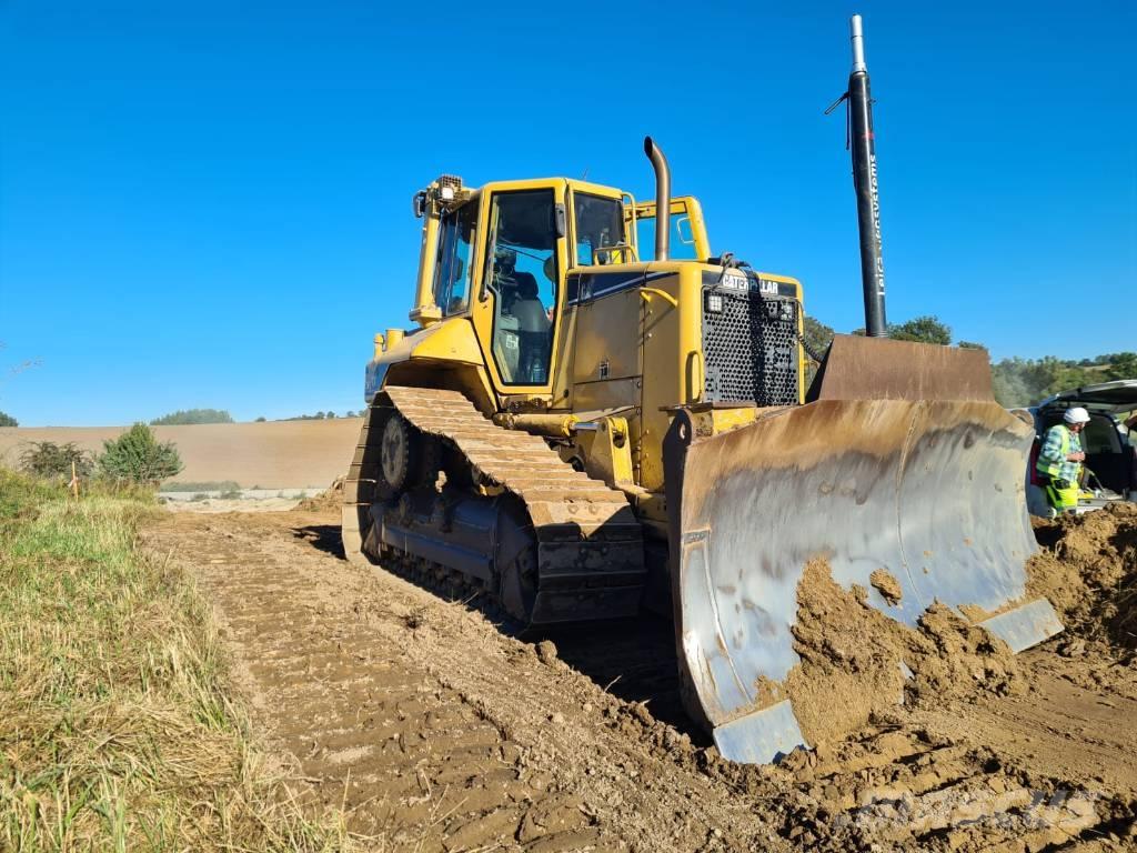 CAT D 6 N XL Buldozere pe senile