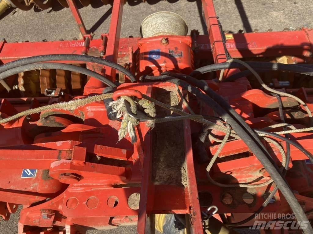 Kuhn HR 4003 DR Grapa si pluguri rotative