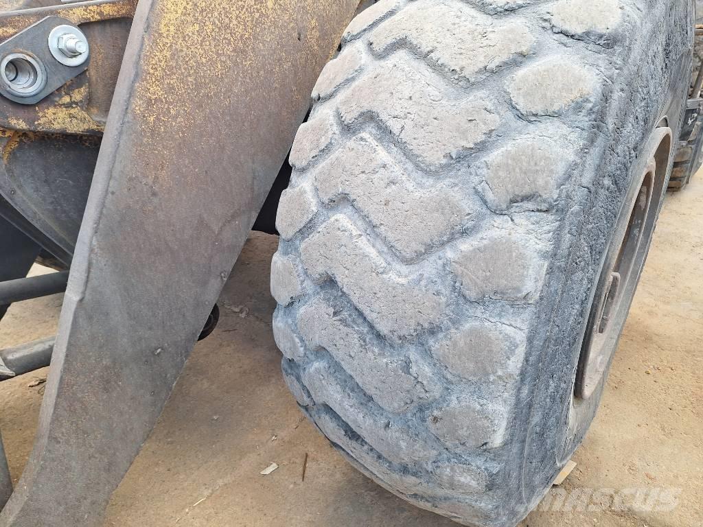 CAT 980 C Incarcator pe pneuri