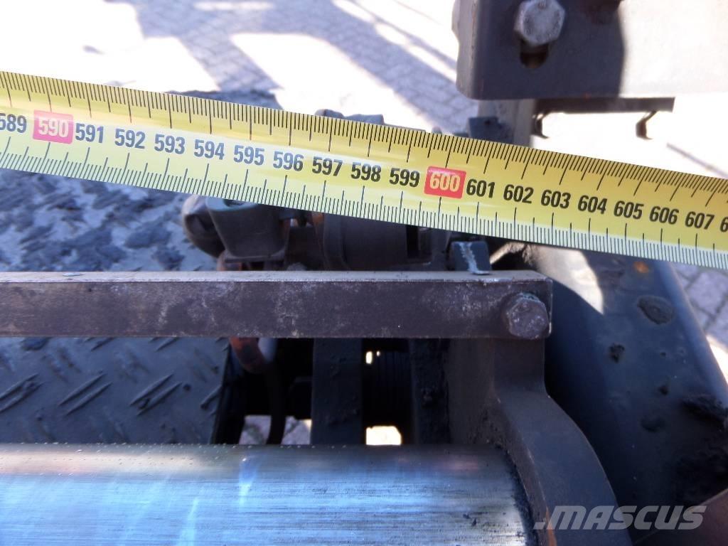 Dynapac F 30 CR Pavatoare asfalt