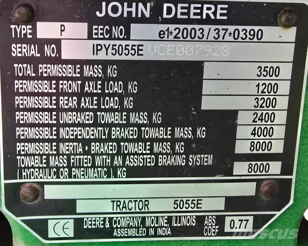 John Deere 5055 E Tractoare