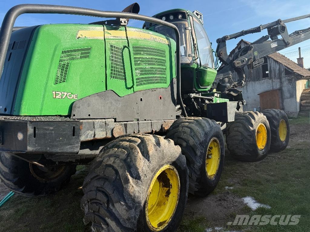 John Deere 1270 E Combine forestiere