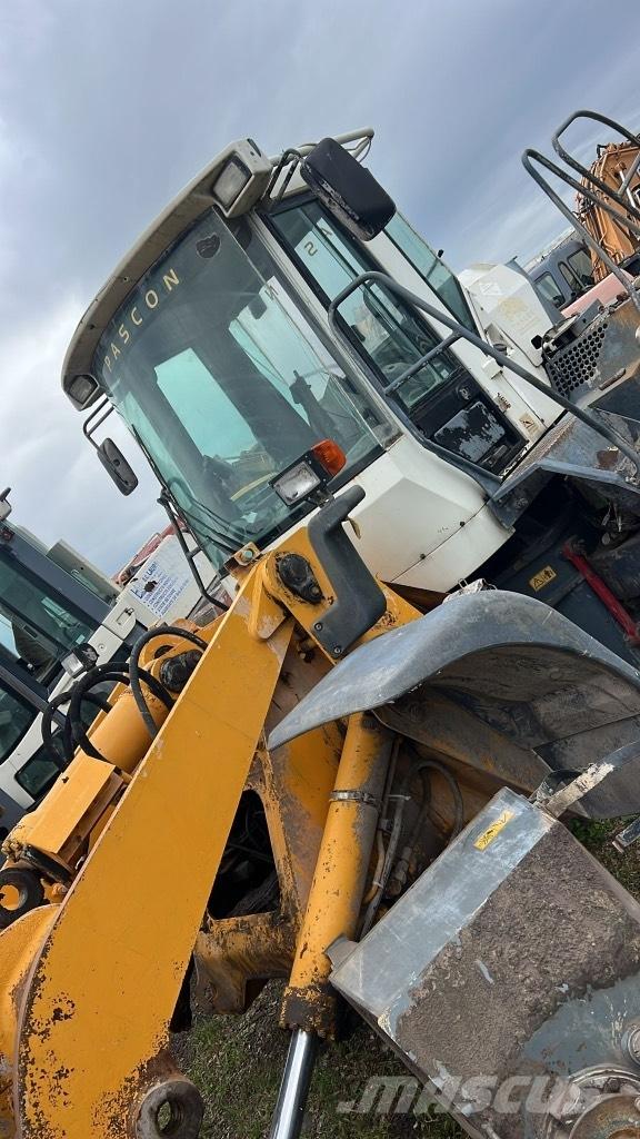 Liebherr L 514 Radiatoare