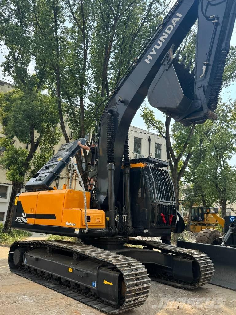 Hyundai HX220HD Excavatoare pe șenile

