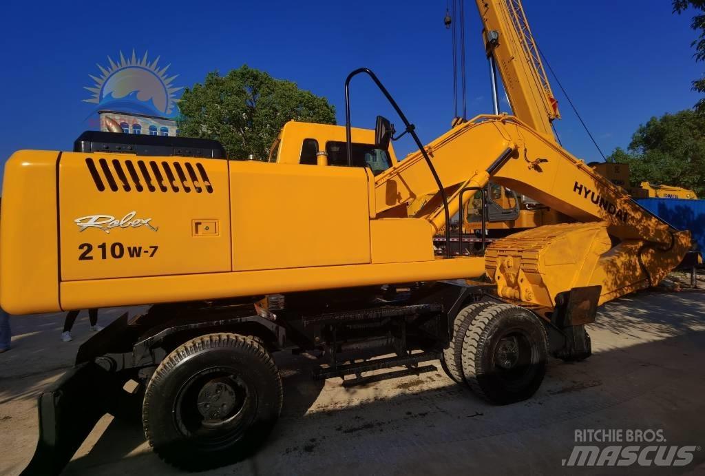 Hyundai R210W-7 Excavatoare cu roti