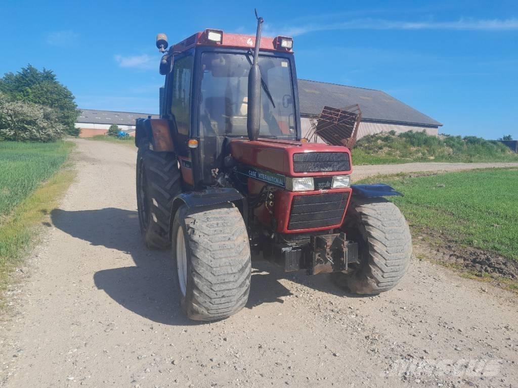 Case IH 845 XLA Plus Tractoare