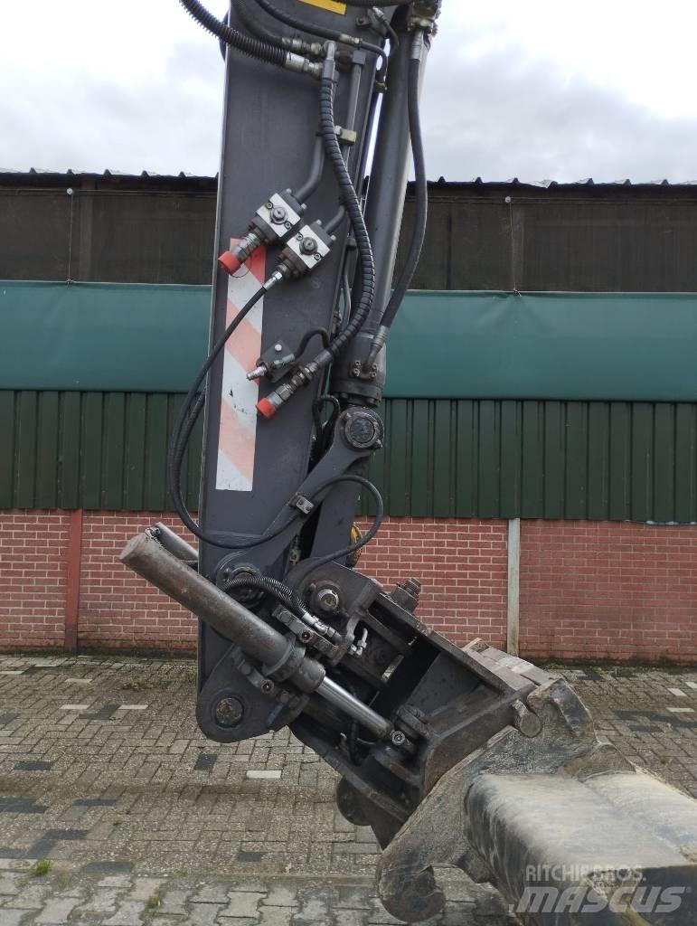 Volvo EW 140 C Excavatoare cu roti