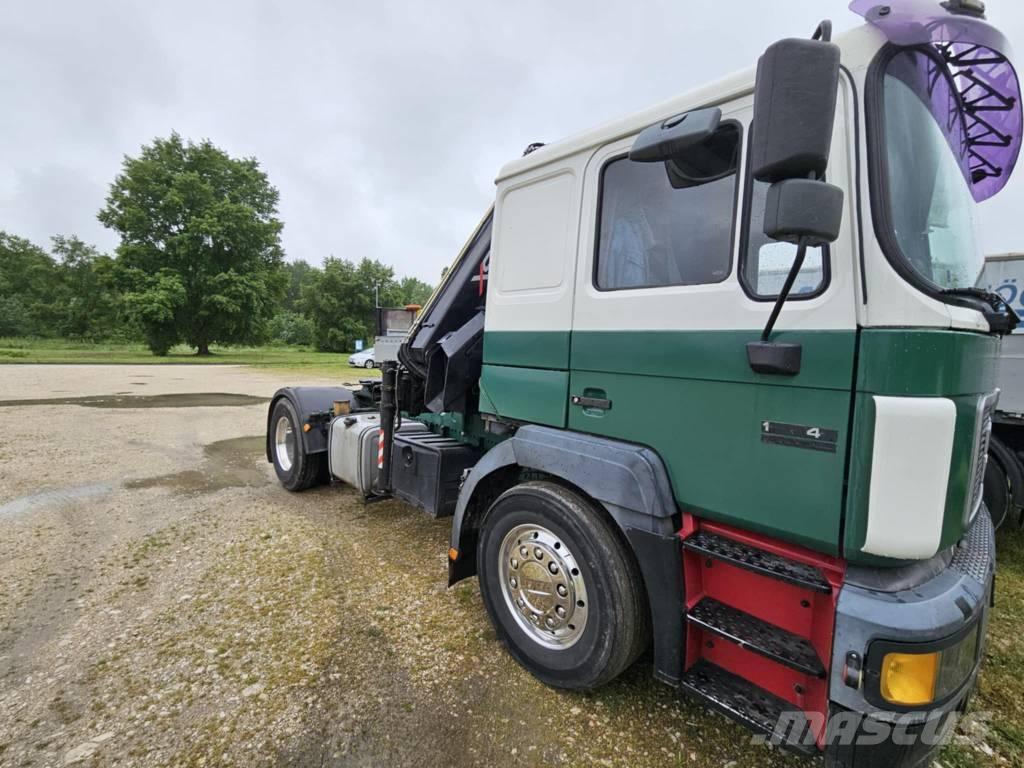 MAN F 2000 Autotractoare