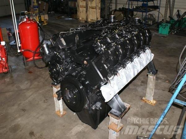 Mercedes-Benz OM404 Motoare